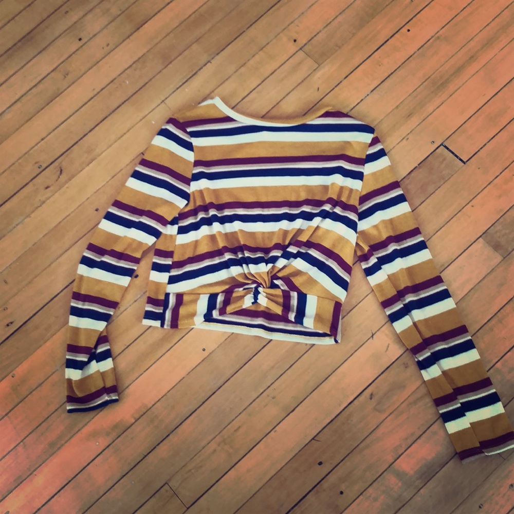 Stripped long sleeve crop top